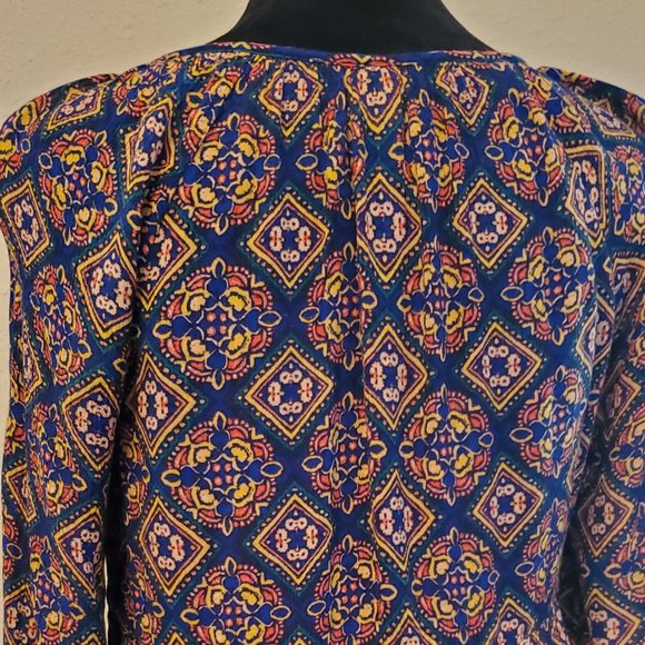 Old navy top/ boho women's blouse. Size small petit. 100% rayon. - Picture 6 of 11